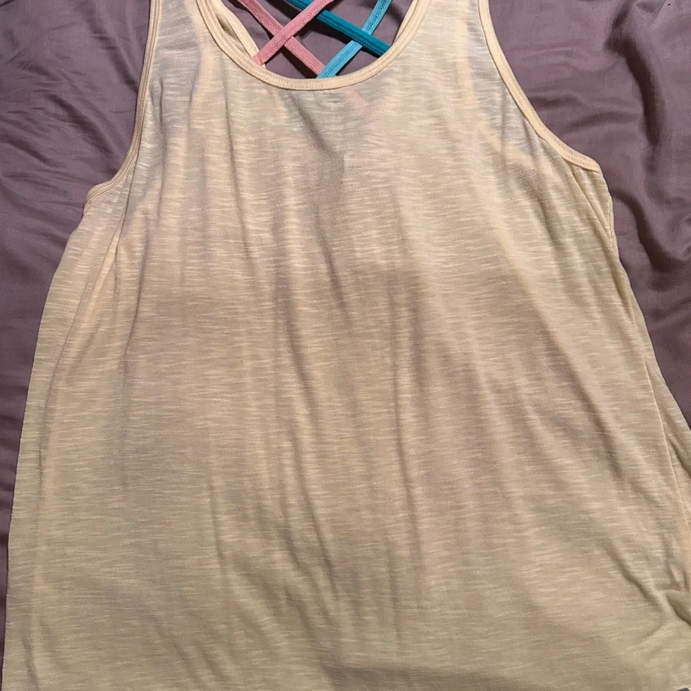 MARIKA Activewear Set- tank and shorts - Picture 4 of 6